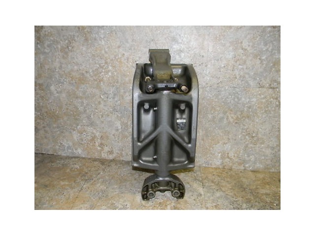 822862A2 Mercury Mariner 1989-97 Swivel Bracket & Steering Arm 30 JET 40 HP