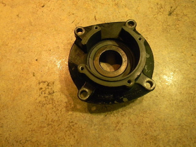 Mercury Upper End Cap Assembly 5063A1 1973-1975 65 HP 3 Cylinder