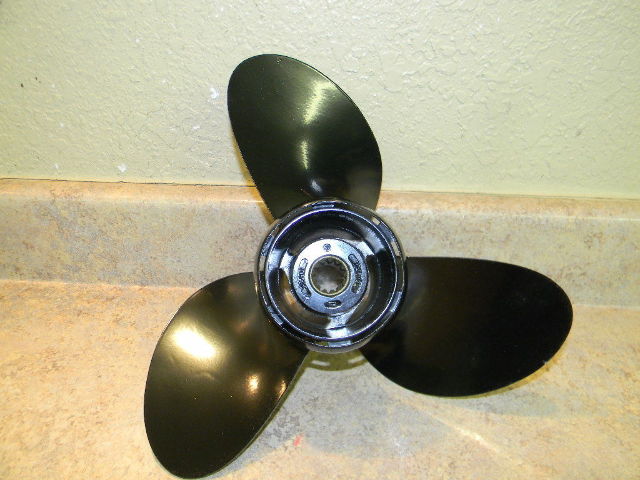 New OMC Johnson Evinrude Propeller Aluminum 12 1/2 x 13 386909