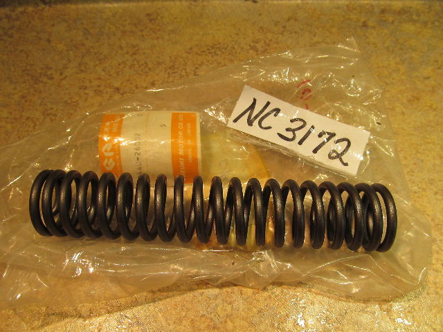 NEW NOS Suzuki Drive Shaft Spring 09440-26002