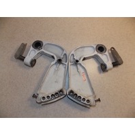Johnson Evinrude Stern Brackets 325682 325683 1990-94 20 25 28 30 35 HP