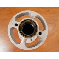 384523 C# 316477 Johnson Evinrude OMC 1971-98 Bearing Housing Carrier 85+ HP