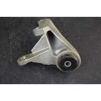 313840 Johnson Evinrude 1968-2001 Engine Cover Bracket Starboard Side 40 50+ HP