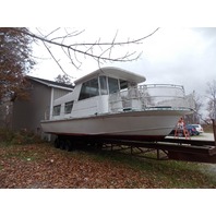 Marinette 34 Aluminum Houseboat LOTS OF POTENTIAL 1967