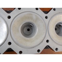 439563 0439563 Johnson Evinrude 1997-1998 STBD Cylinder Head 150 HP CLEAN