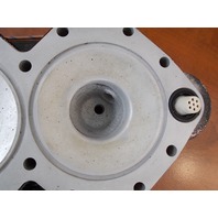 439563 0439563 Johnson Evinrude 1997-1998 STBD Cylinder Head 150 HP CLEAN