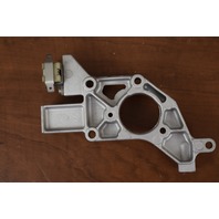 320011 323791 Johnson Evinrude 1976-1977 Starboard Bracket 25 35 HP