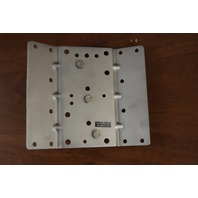 19587 19587 1 Mercury Mariner 1989-1999 Mounting Plate 135 150 175 200 HP