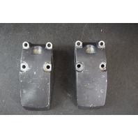 1977-1998 Yamaha Mariner Lower Mount Housing Set 84842M 84843M 20 25 30 HP 2 Cyl