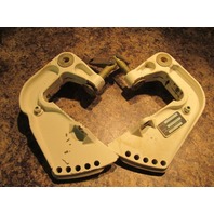 Johnson Evinrude Stern Bracket Stbd & Port Set 1983-1989 9.9 15 hp 393191