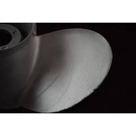Mercury Propeller 13-1/4 x 17 77344A45 48-77344-C1-17 NO HUB RH