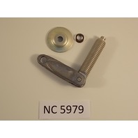 New Johnson Evinrude Clamp Screw Handle 377475