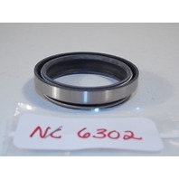 NEW Johnson Evinrude Bearing Carrier Seal 911685 1986-1993