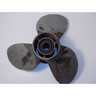 Johnson Evinrude Stainless Steel Propeller 13 3/8 x 17 389948 1979-01 40-140 HP