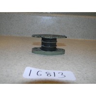 Evinrude Rubber Mount 377964 377197 377964 Casting # 305352  1960 40 HP