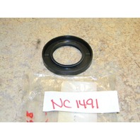 NOS Suzuki Marine Outboard Oil Seal