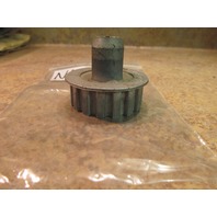 NEW NOS Johnson Evinrude Pulley 305682-2