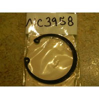 New Johnson Evinrude OMC Retaining Ring 302528