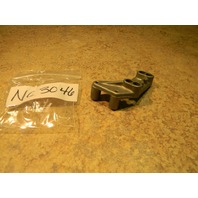 NEW Johnson Evinrude Bracket Lever to Cylinder 304941