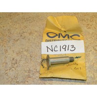 NOS OMC Johnson Evinrude Shoulder Bolt Screw 313848