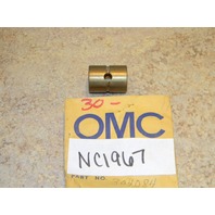 NOS OMC Johnson Evinrude Outboard Bushing 304084