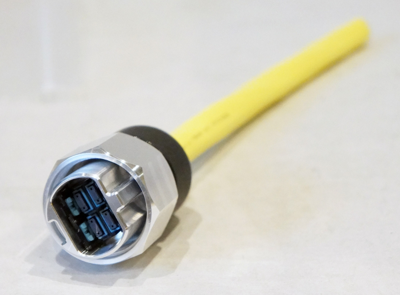 FAFL COMMSCOPE FIBER OPTICS KIT / PANEL 360DM24LCSM WITH LOTS OF