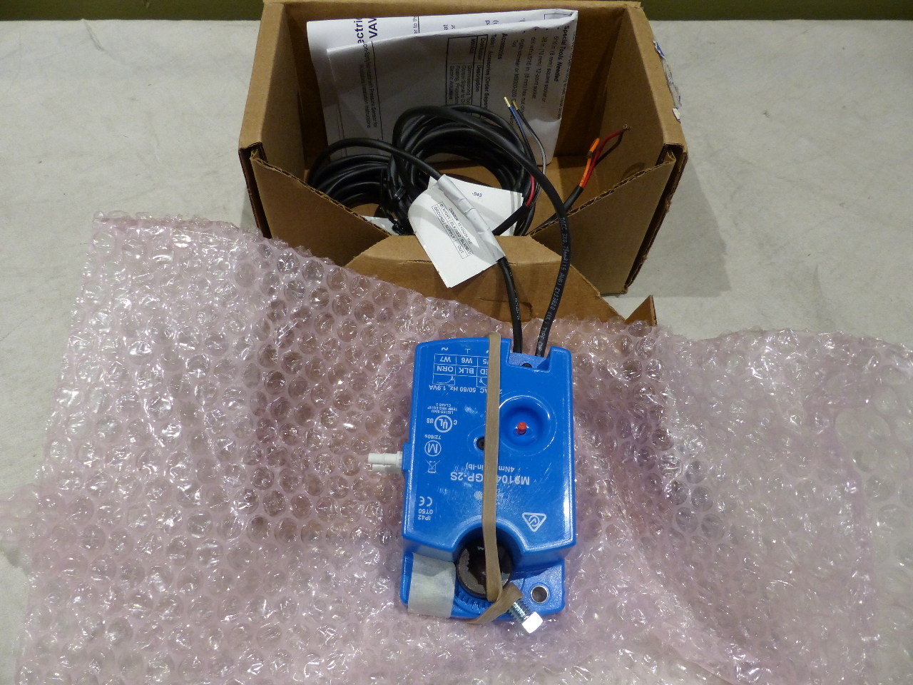 JOHNSON CONTROLS ELECTRIC MOTOR ACTUATOR M9104AGP2S FLOATING POINT