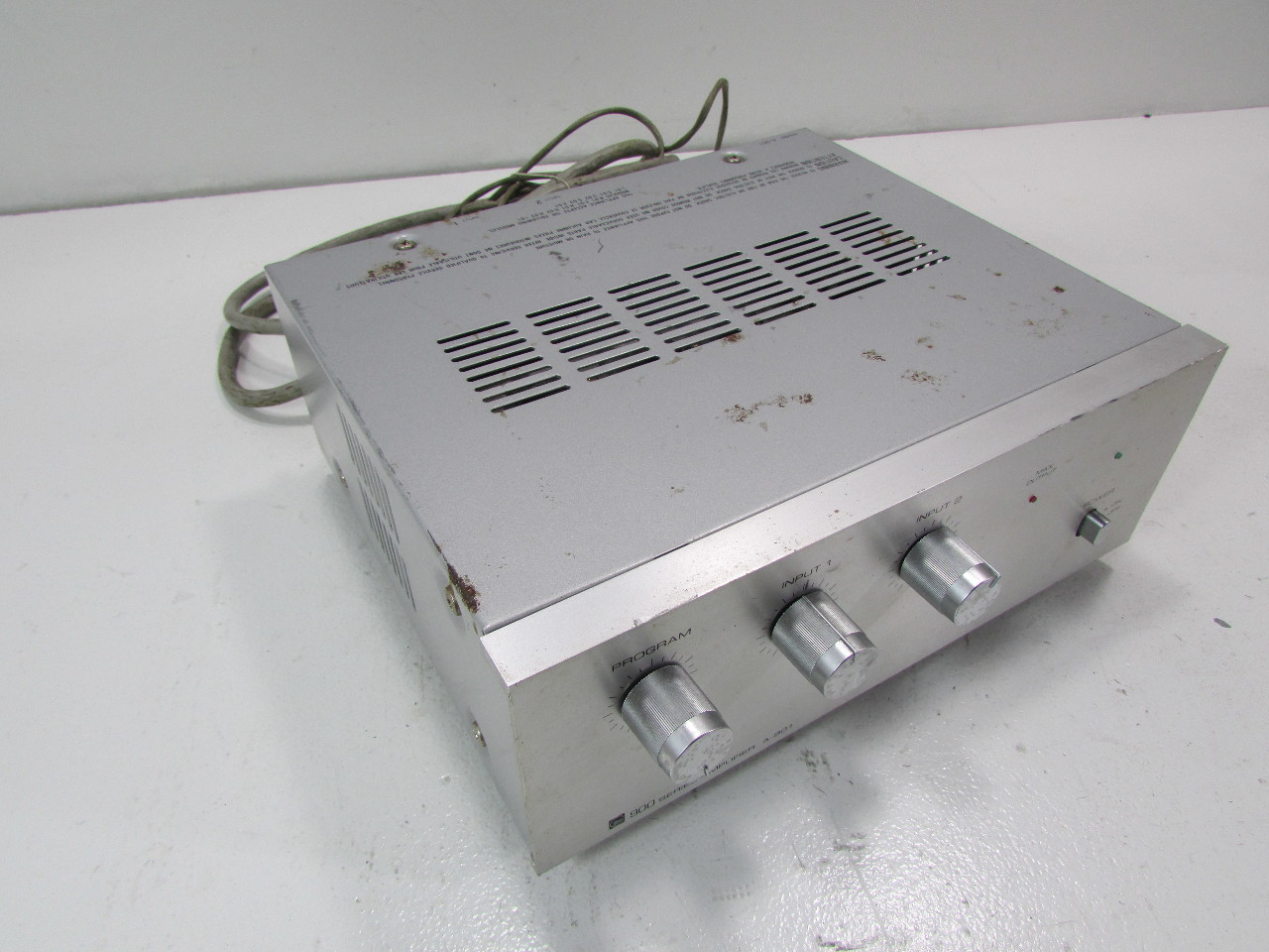 TOA ELECTRIC A-901 / 900 Series Amplifier A-901