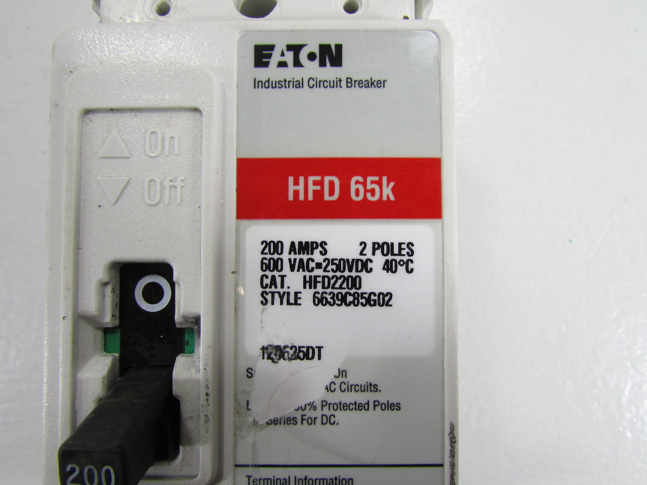 EATON HFD65k CAT HFD2200 INDUSTRIAL CIRCUIT BREAKER 200 AMPS 2 P0LES