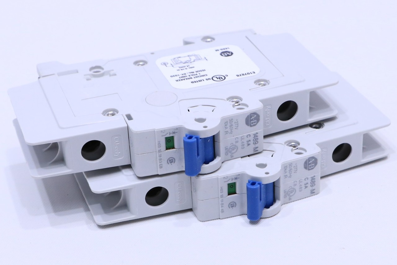 * NEW LOT OF (2) ALLEN BRADLEY 1489M1C050 D CIRCUIT BREAKER 5A 1 POLE