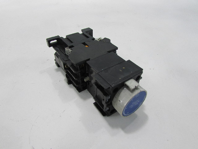 TELEMECANIQUE CONTACTOR CA2-DN140 A 65 & TRAVAIL ON DELAY 0,1-30S TIMER