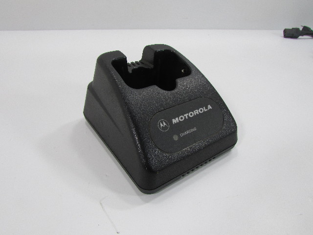 MOTOROLA BATTERY CHARGER MODEL HTN9014A