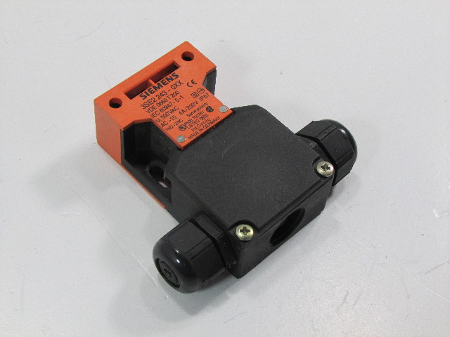SIEMENS 3SE2-243-0XX INTERLOCK SW,TOP & SIDE ENTRY,1NO + 2NC, INTERLOCKS
