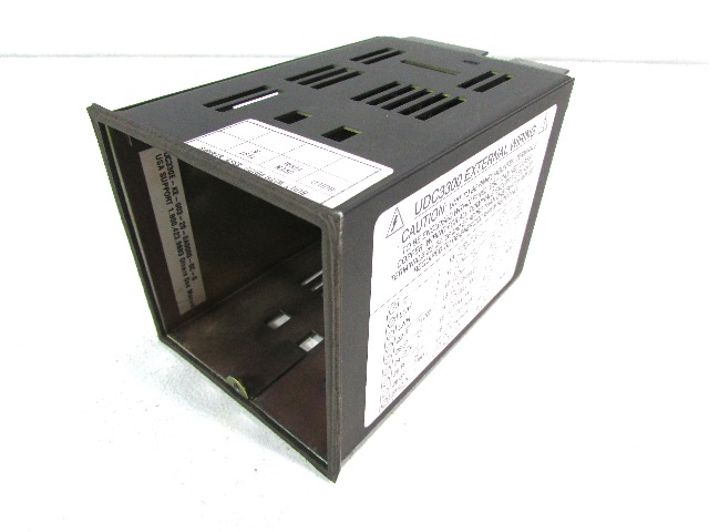 * HONEYWELL DC330E-KE-003-20-0A0000-0C-0 TEMPERATURE CONTROLLER HOUSING ONLY