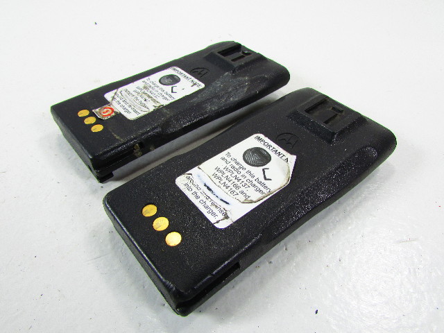 LOT OF 2 MOTOROLA NNTN4970A RADIO BATTERY