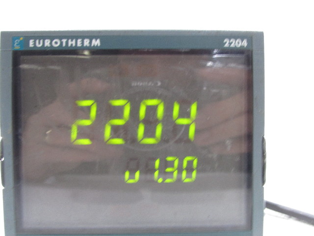 * EUROTHERM 2204 2204/NSGC/CC/C7/TH/DB/FH/XX/XX/ENG// TEMPERATURE CONTROLLER