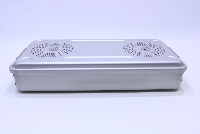 * CASE MEDICAL STERILIZATION CONTAINER CASE 21-3/4 x 10-1/4 x 4-1/4"