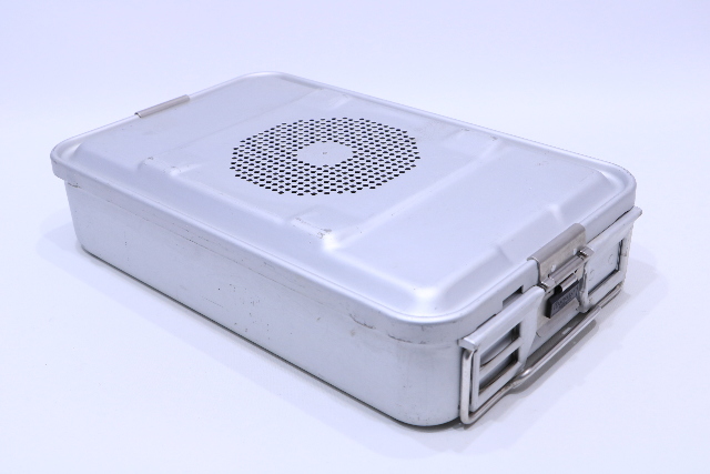 * AESCULAP JK789 STERILIZATION CONTAINER CASE 16-3/4 x 10-1/4 x 3-3/4"