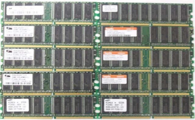 Mixed lot of 10 256MB DDR-400MHz-CL3 SERVER MEMORY