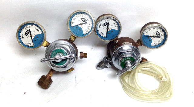 Lot of 2 Purox Union Carbide CGA-540 Type R-2049 Gas Regulator