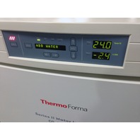 Thermo Forma Series II Water Jacketed CO2 Incubator Model 3130