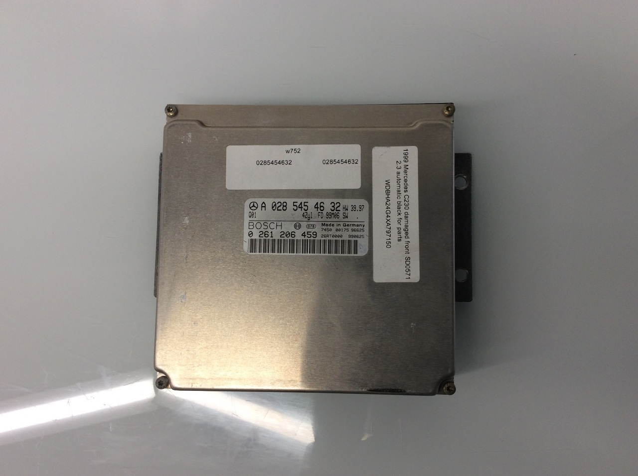 1999 Mercedes C230 engine computer ecu ecm 0285454632