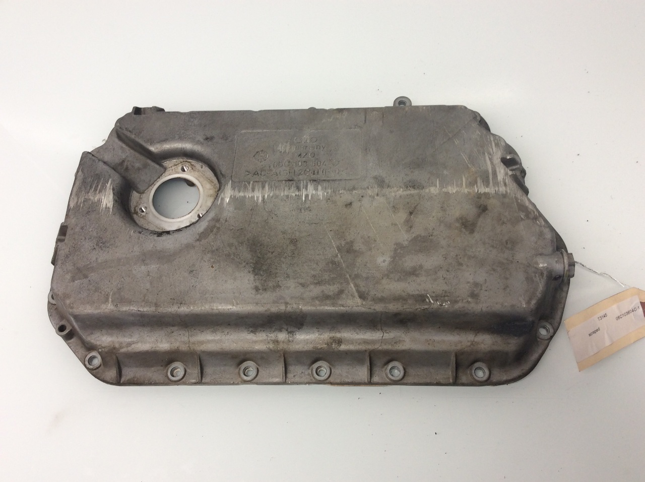 2002 2003 2004 2005 Audi A4 A6 Lower Engine Oil Pan 06C103604C Scuffs