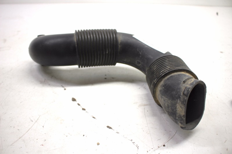 2009-2013 Mini Cooper Intake Manifold Hose Tube 13712754424 OEM