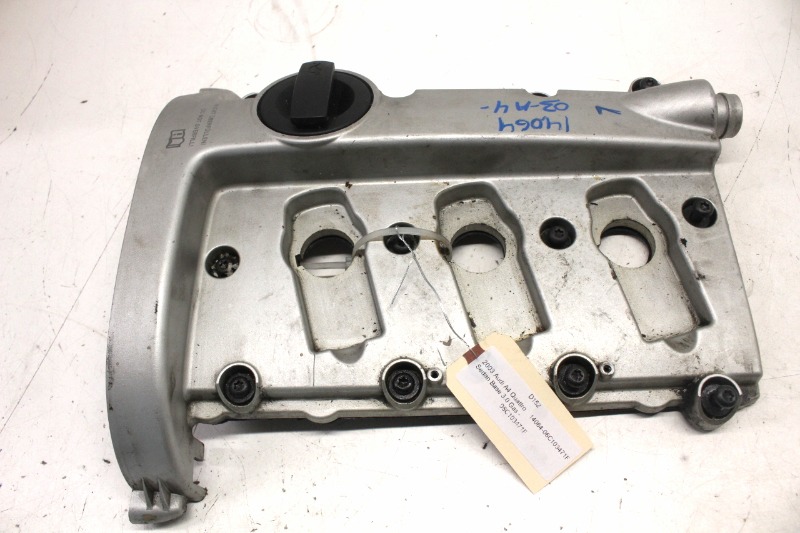 2002-2004 Audi A4 Quattro 3.0 Cylinder Head Engine Valve Cover 06C103471F
