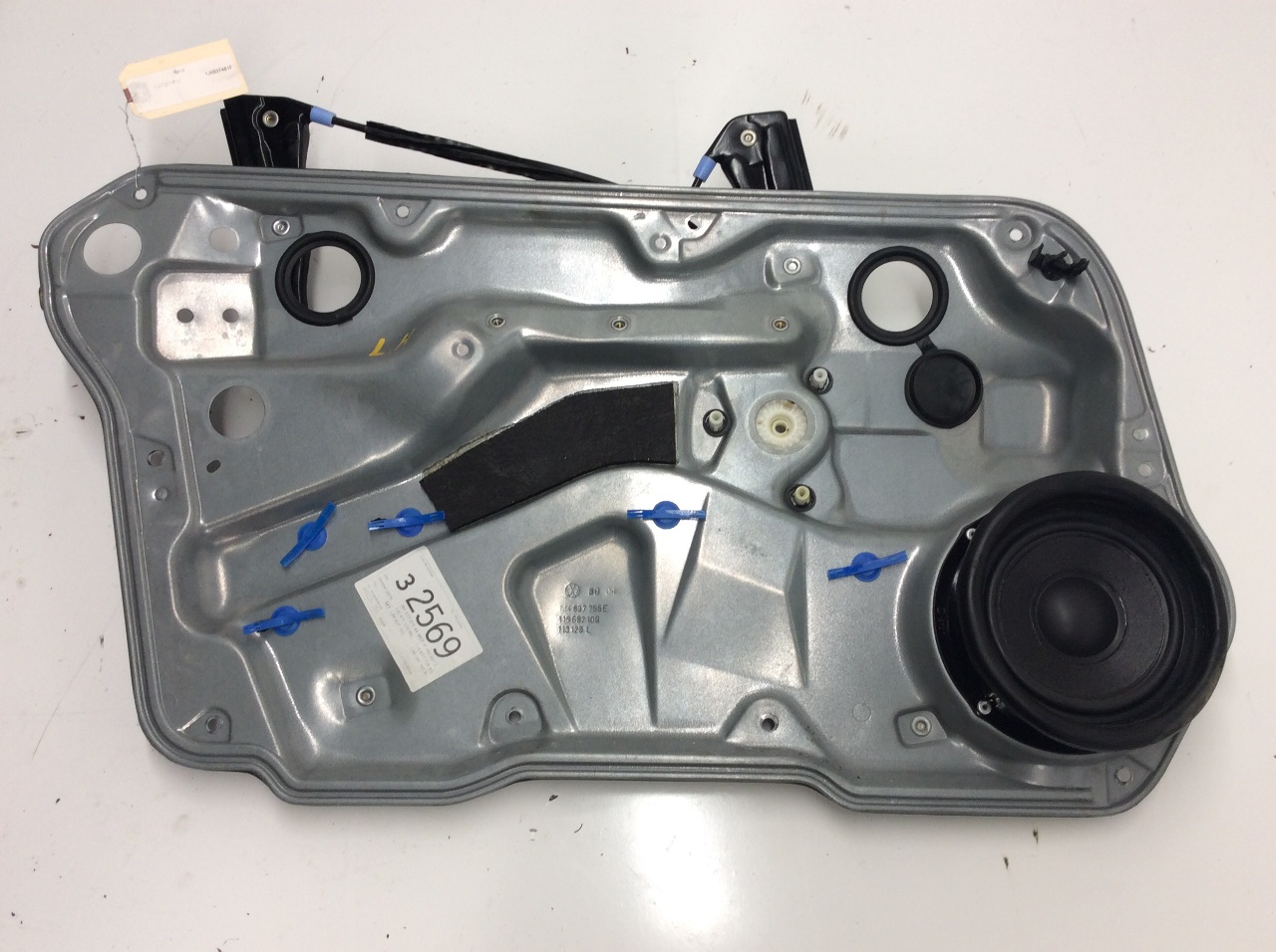 1999-2005 Volkswagen Jetta Golf 4 door left front window regulator 1J4837461F OEM