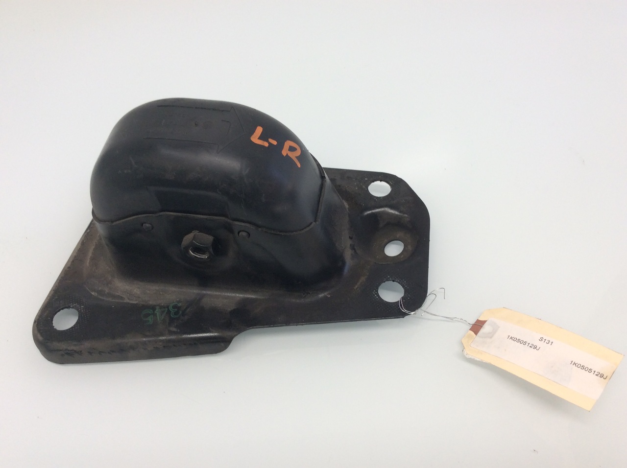 Volkswagen Jetta Gti Eos Beetle Audi A3 TT left rear lower control arm bracket OEM