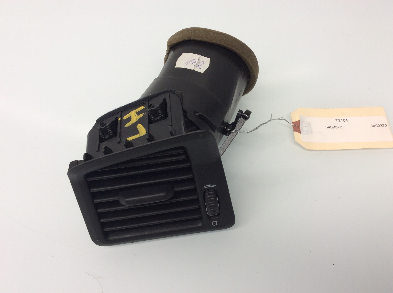 2001 2002 2003 Volvo S60 V70 left dash air vent 3409373 OEM