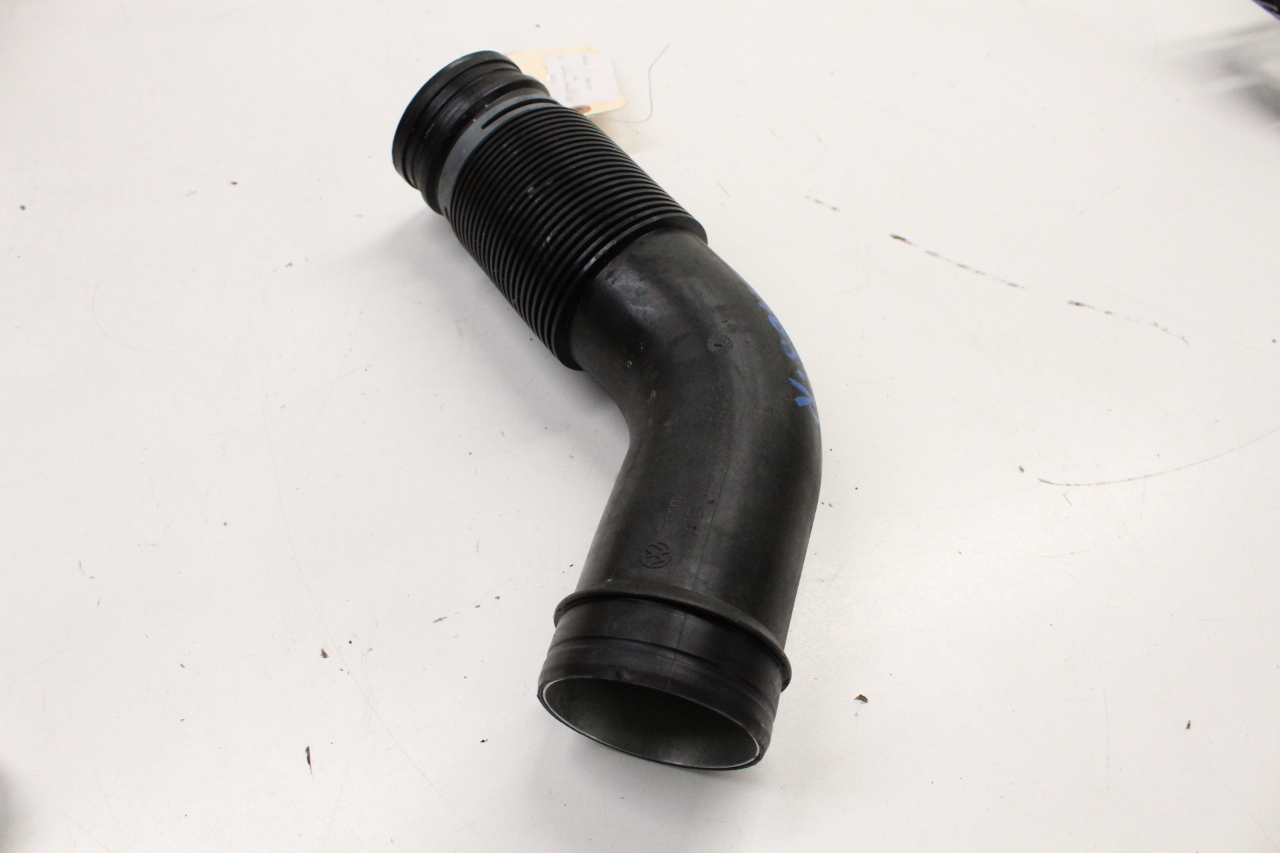 2004-2006 Volkswagen Phaeton 4.2 Left Air Intake Hose 3D0129684 OEM