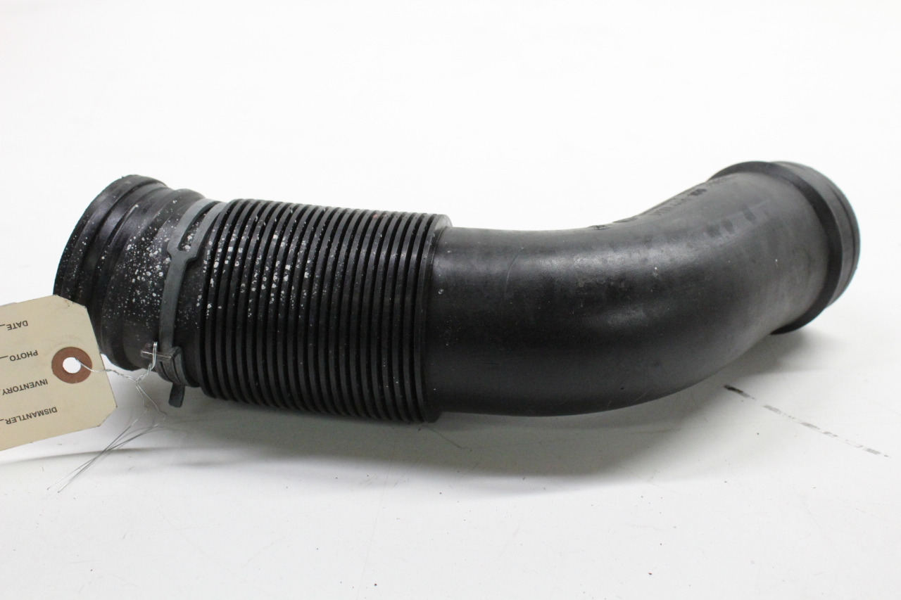 2004-2006 Volkswagen Phaeton 4.2L Right Air Intake Hose 3D0129684A OEM